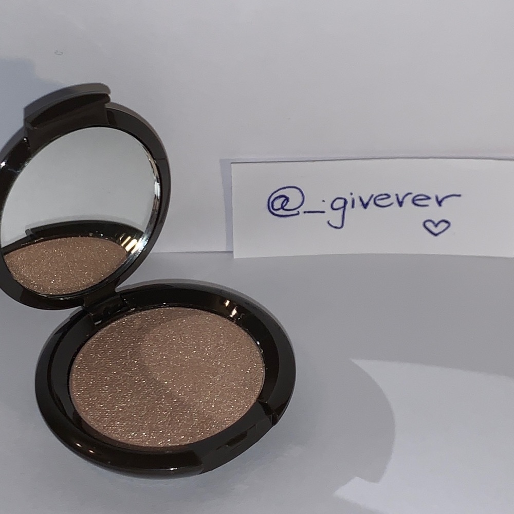 Becca Opal Shimmering Skin Perfector Pressed